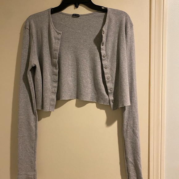 brandy Melville gray cardigan - Picture 2 of 3